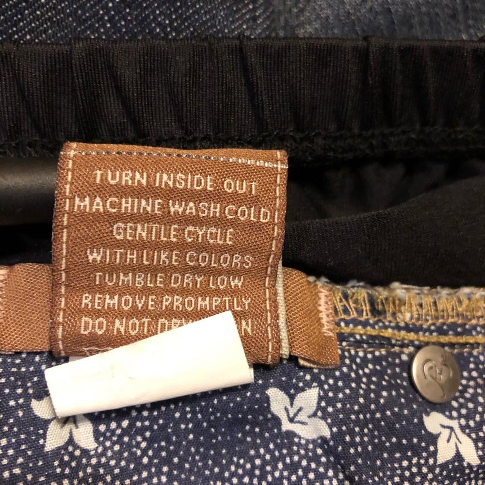 PAIGE maternity 29 Larchmont Jean denim skirt - Picture 8 of 9